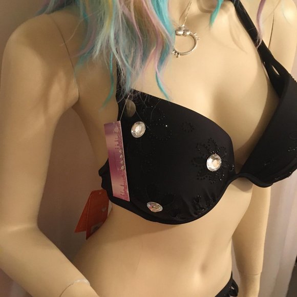 GORGEOUS peek a boo custom hello kitty bikini and matching pendent set! - Picture 17 of 17